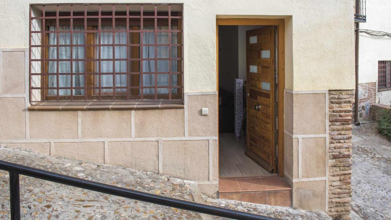 Apartamento LA CASITA DE TOLEDO en pleno Centro Histórico Exterior foto